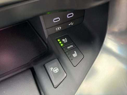 Used 2025 Lexus LX 700h Overtrail image 20