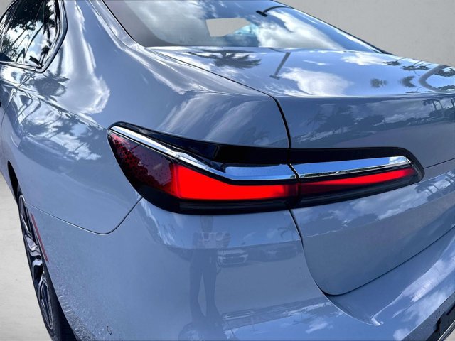 Certified 2024 BMW 740i RWD image 29