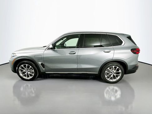 New 2026 BMW X5 xDrive50e w/ Climate Comfort Package image 8