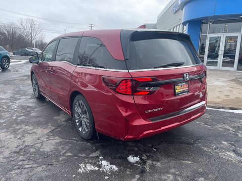 New 2026 Honda Odyssey Touring image 8