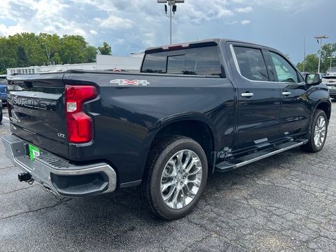 Used 2023 Chevrolet Silverado 1500 LTZ w/ LTZ Convenience Package II AWD/4WD image 3