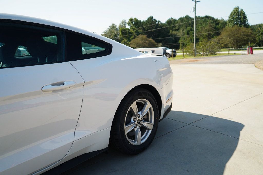 Used 2020 Ford Mustang Coupe RWD image 22