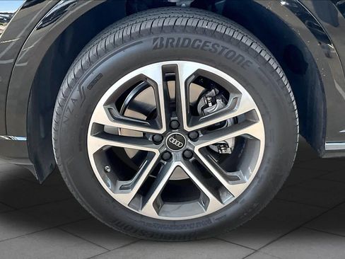 Used 2025 Audi Q5 Premium w/ Convenience Package AWD/4WD image 11