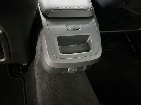 Used 2025 Volvo S60 B5 Core image 29