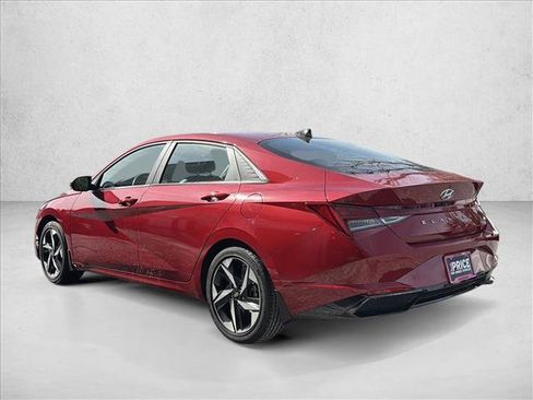 Used 2023 Hyundai Elantra Limited image 7