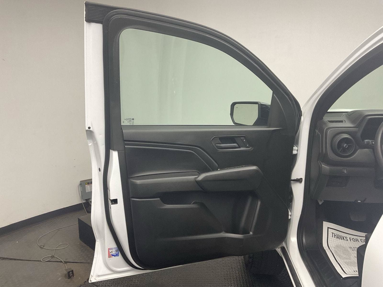 Used 2026 Chevrolet Colorado Trail Boss AWD/4WD image 9