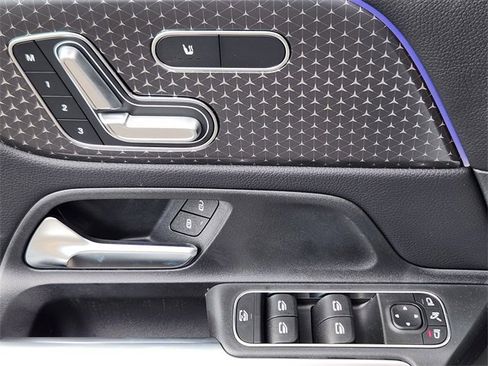Certified 2026 Mercedes-Benz GLB 250 4MATIC image 11