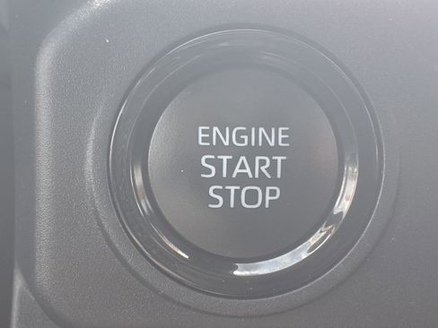 Used 2024 Toyota Tacoma SR image 12