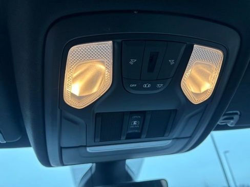 Used 2021 RAM 1500 Big Horn image 16