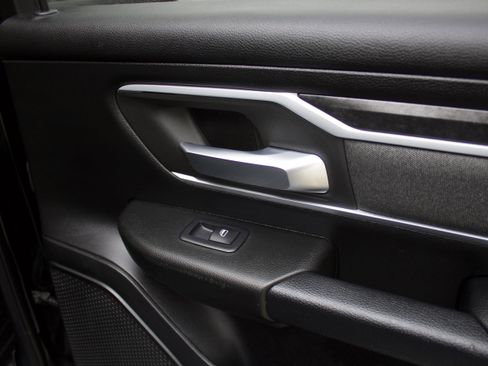 Used 2020 RAM 1500 Big Horn image 28