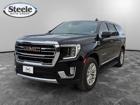 Used 2024 GMC Yukon SLT RWD image 1
