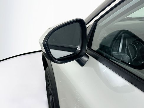 Used 2024 Nissan Rogue SV AWD/4WD image 16
