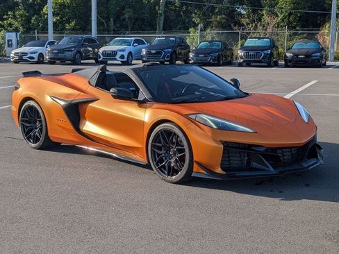 Used 2024 Chevrolet Corvette Z06 image 3