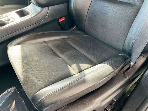 Used 2022 Jeep Grand Cherokee Laredo X image 19