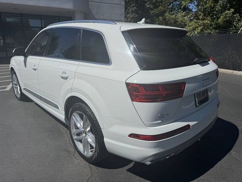 Used 2017 Audi Q7 3.0T Prestige w/ Prestige Package AWD/4WD image 4