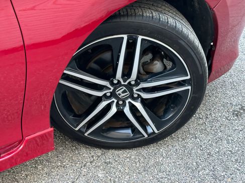 Used 2017 Honda Accord Sport Special Edition image 40