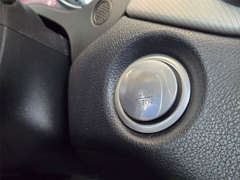 Used 2017 Mercedes-Benz GLA 250 image 23
