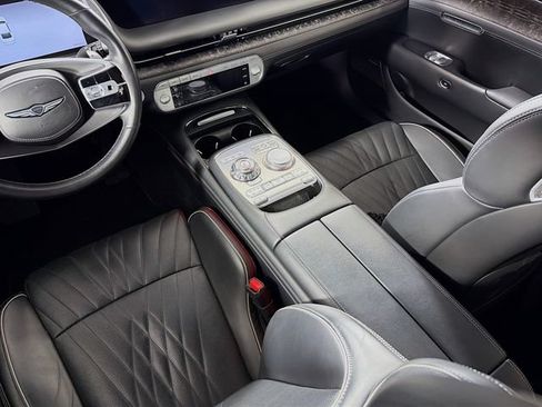 Used 2023 Genesis G90 3.5T AWD/4WD image 30