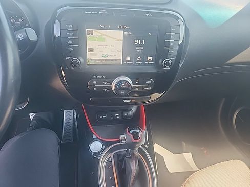 Used 2018 Kia Soul + FWD image 23