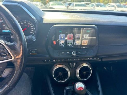 Used 2016 Chevrolet Camaro SS image 21