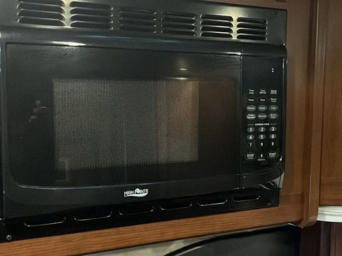 Used 2013 Ford E-450 and Econoline 450 Super Duty w/ Motorhome Prep Pkg image 37