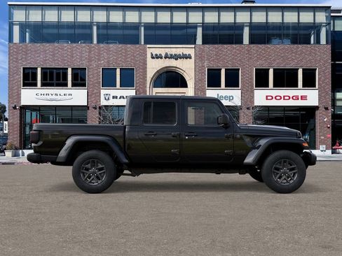 New 2026 Jeep Gladiator Sport image 21