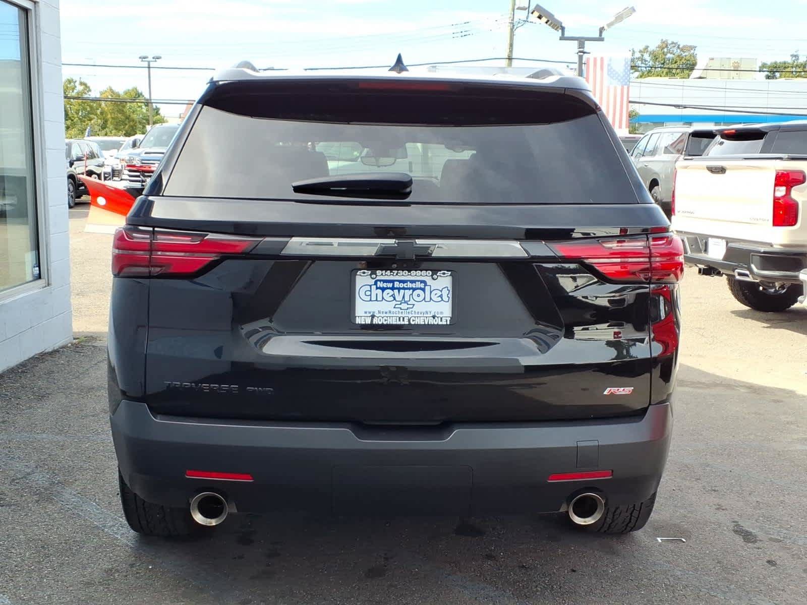 Used 2023 Chevrolet Traverse RS AWD/4WD image 5