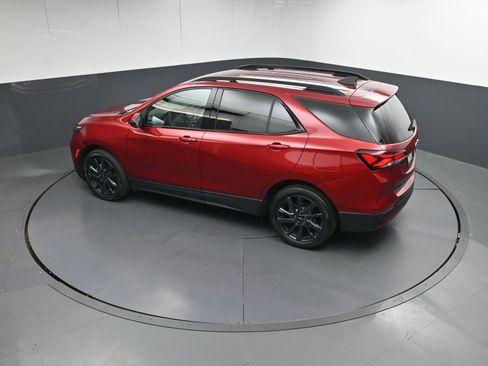 Used 2023 Chevrolet Equinox RS image 34