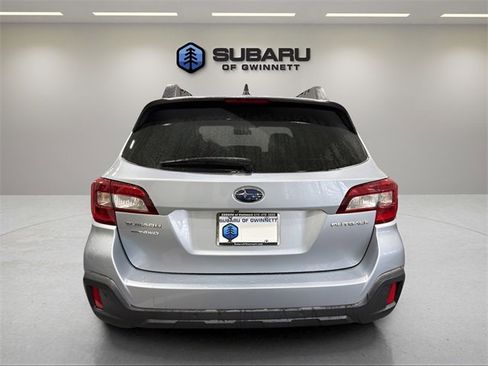 Used 2019 Subaru Outback 2.5i Limited image 4