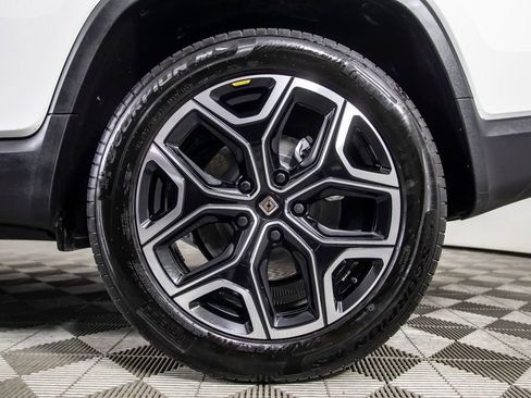 Used 2025 Rivian R1T Adventure AWD/4WD image 38