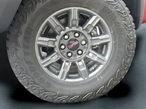 New 2026 GMC Sierra 1500 AT4X image 2