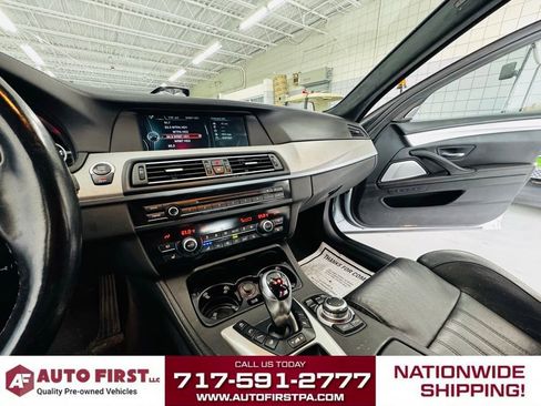Used 2013 BMW M5 image 12