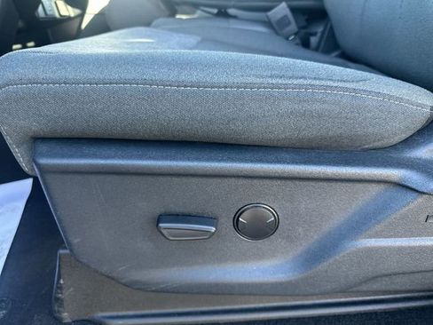 Used 2025 Ford F250 XLT image 16