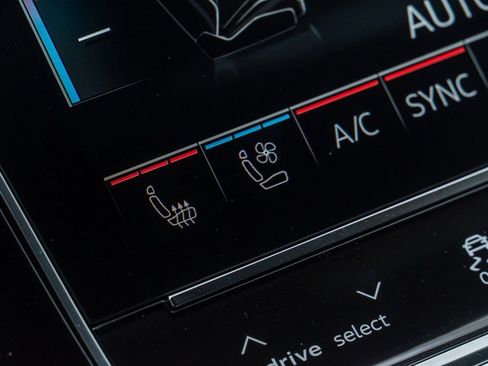 New 2026 Audi RS Q8 performance image 22