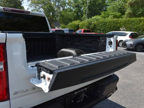 Used 2021 Chevrolet Silverado 1500 Custom Trail Boss AWD/4WD image 33
