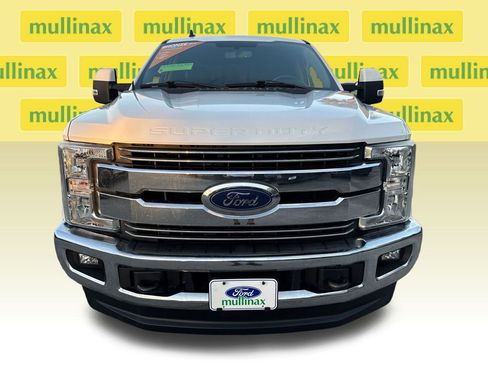 Used 2019 Ford F250 Lariat w/ Lariat Value Package image 10