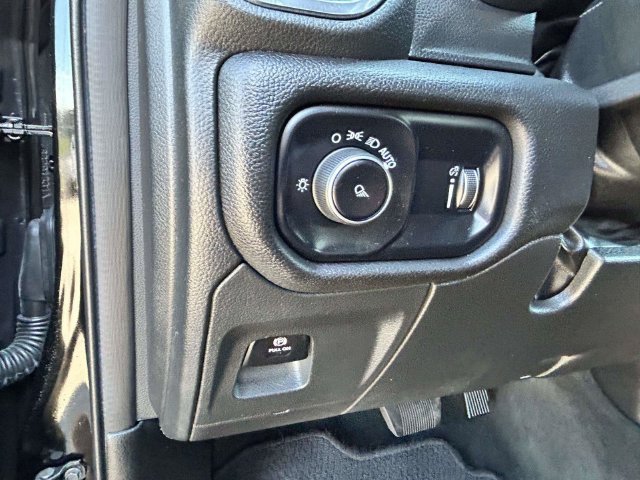Used 2024 RAM 1500 Laramie RWD image 22