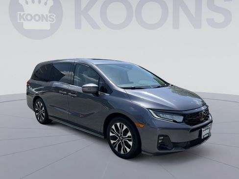 Used 2025 Honda Odyssey Elite image 10
