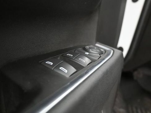 Used 2025 Chevrolet Silverado 2500 LT AWD/4WD image 5