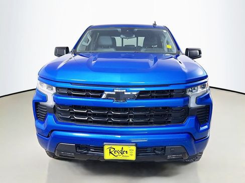 Used 2022 Chevrolet Silverado 1500 RST AWD/4WD image 2