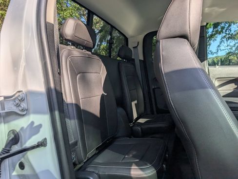 Used 2019 Chevrolet Colorado ZR2 AWD/4WD image 19
