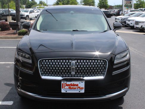 Used 2021 Lincoln Nautilus Reserve w/ Cargo Utility Package AWD/4WD image 3