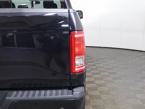 Used 2016 Ford F150 XLT w/ Equipment Group 302A Luxury AWD/4WD image 15