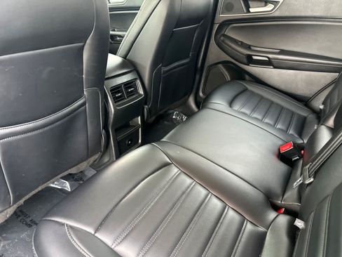 Used 2024 Ford Edge SEL AWD/4WD image 4