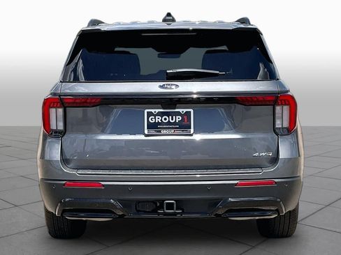 Used 2025 Ford Explorer ST-Line AWD/4WD image 5