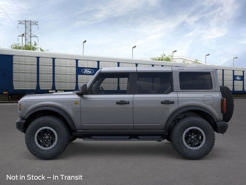 New 2025 Ford Bronco Badlands image 5