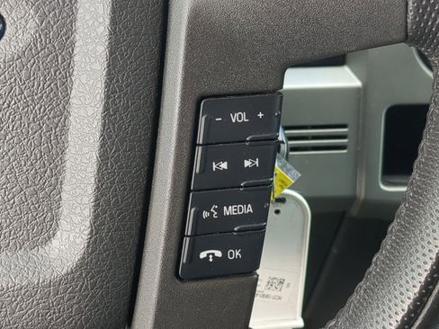 Used 2014 Ford F150 Raptor image 26