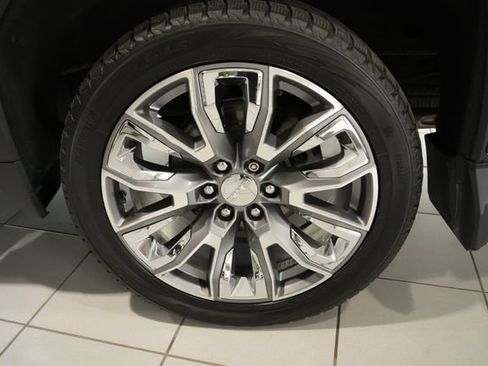 Used 2023 GMC Sierra 1500 Denali w/ Denali Reserve Package AWD/4WD image 11