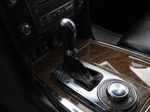 Used 2017 INFINITI QX80 4WD w/ Driver Assistance Package image 24