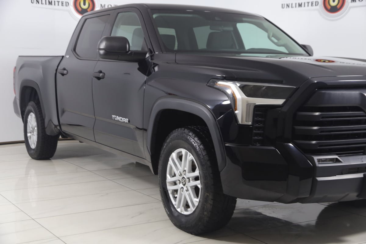 Used 2022 Toyota Tundra SR5 AWD/4WD image 33